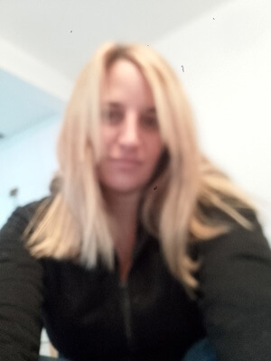Jacqueline  Abuin