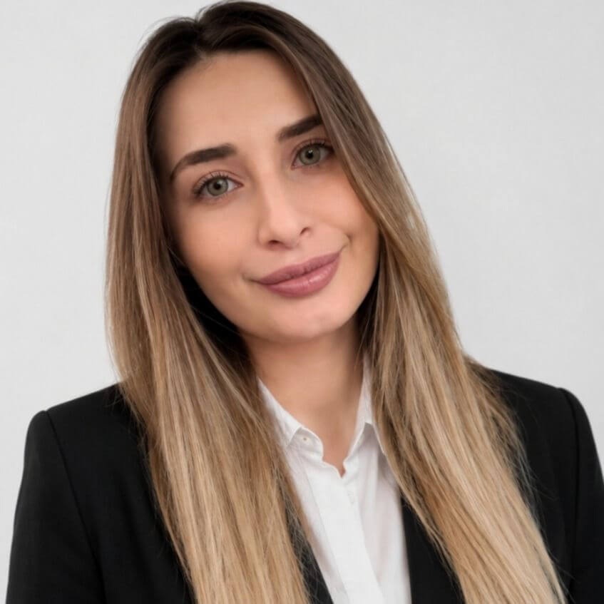 ezgi B.