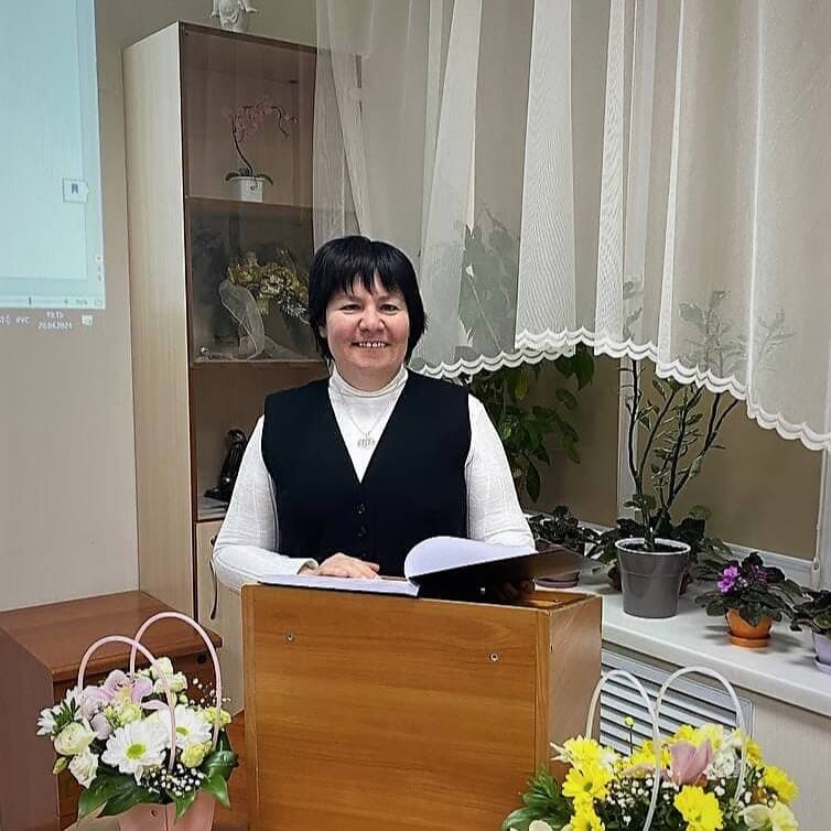 Лара Козлова