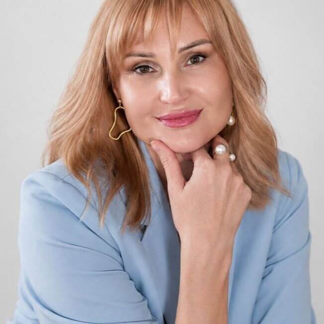 Юлія Дерягіна