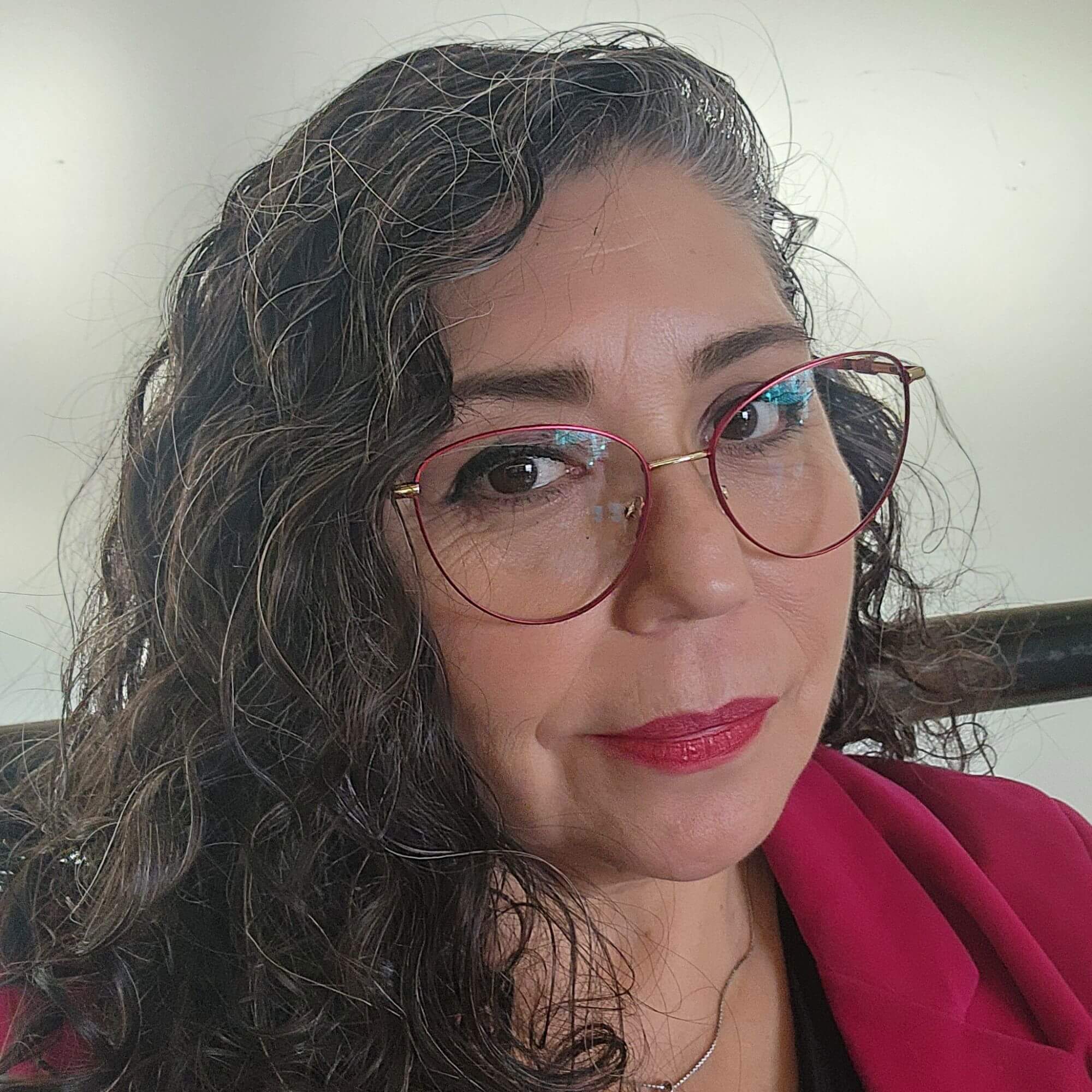 Viviana  Sandoval 