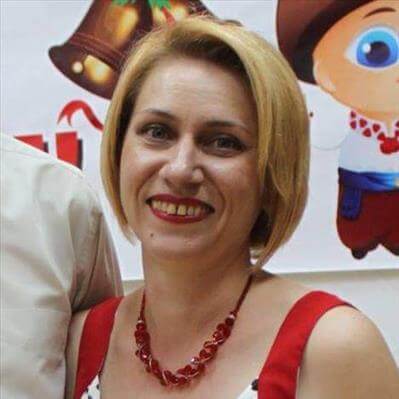 Юля Семенова