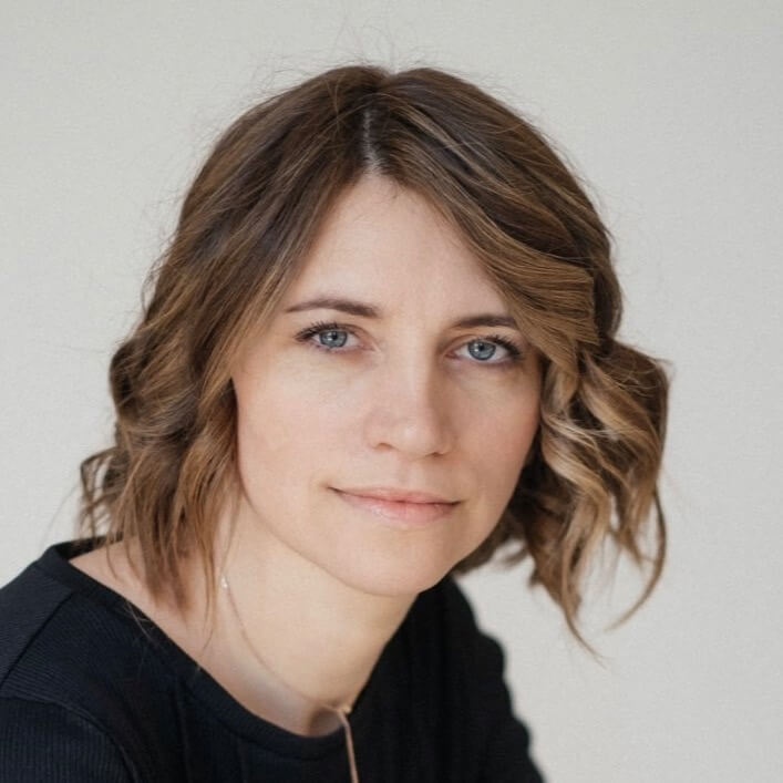 Юлія Комарова