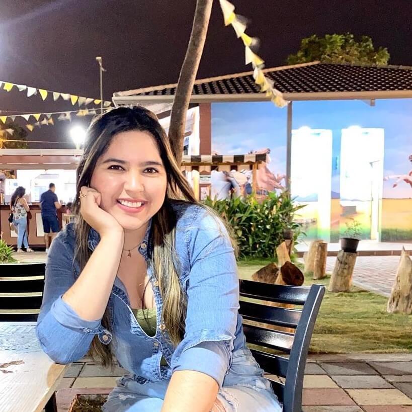 VICTORIA OBANDO photo 2