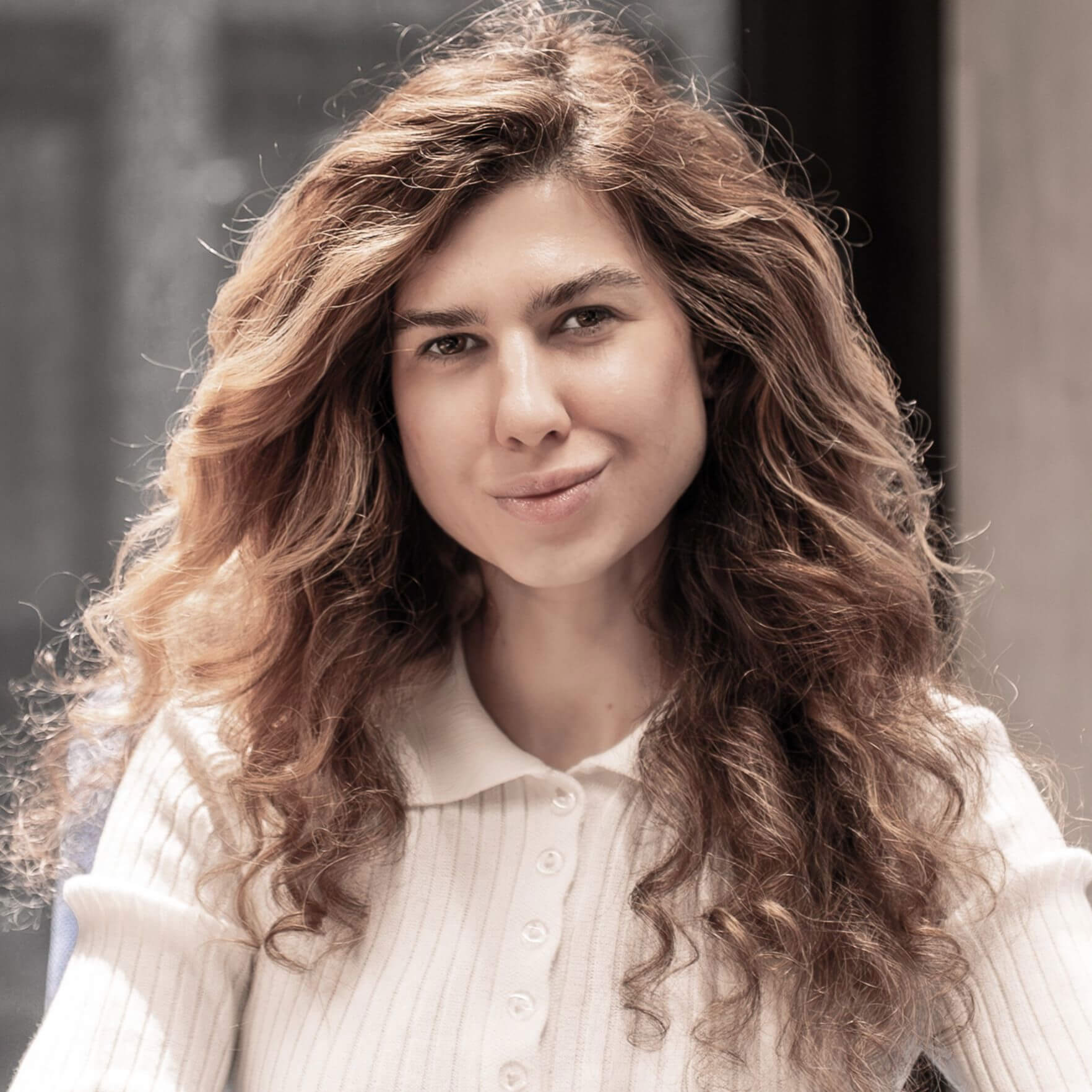 Юлия Тихонова