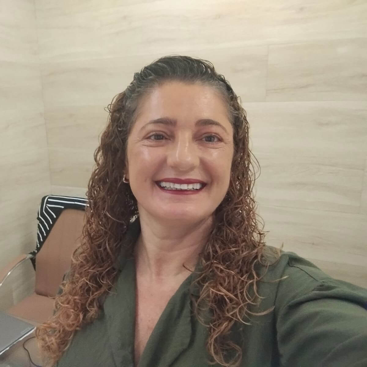 Elaine Maria Queiroz