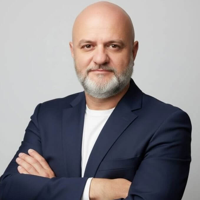 Daniel Carlos Bull