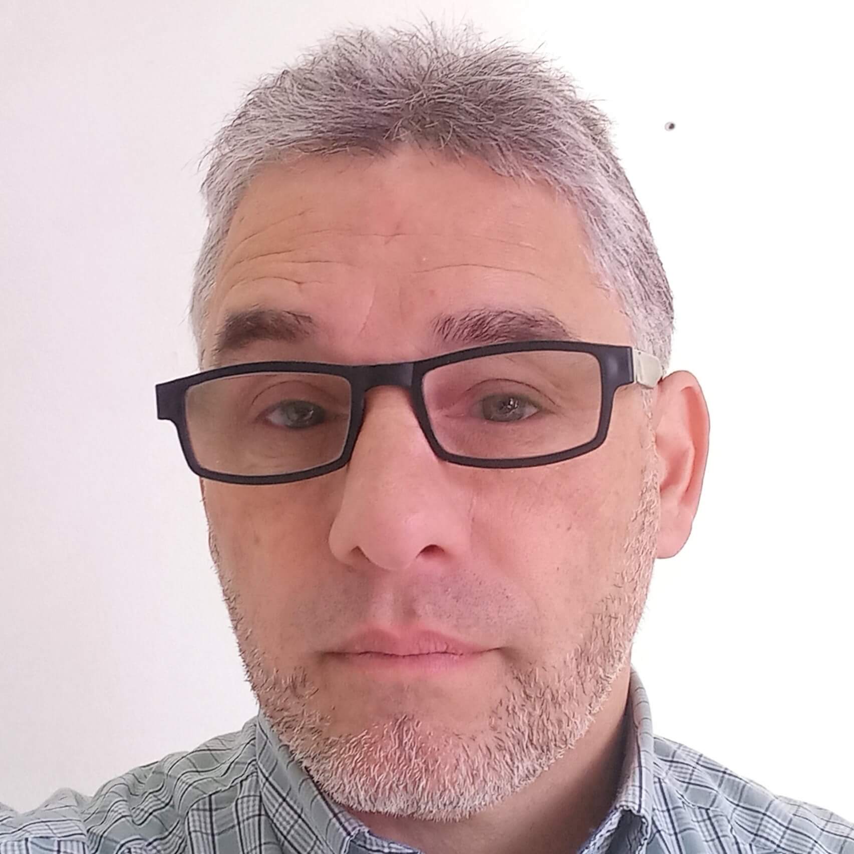 Eduardo Adrian  Caro
