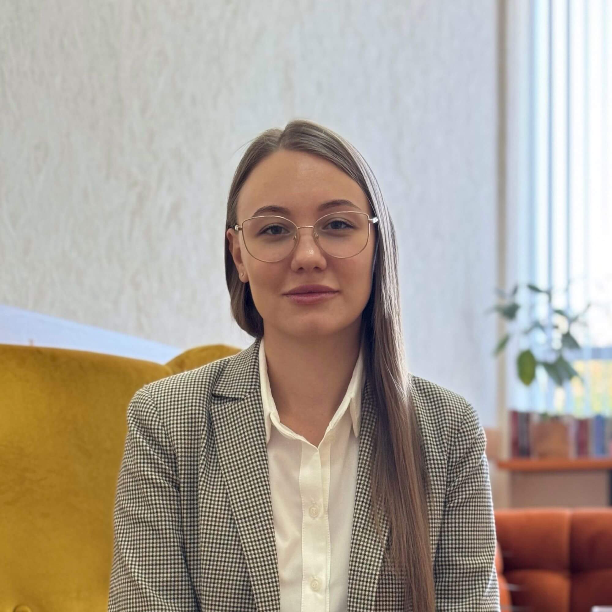 Еліна О.