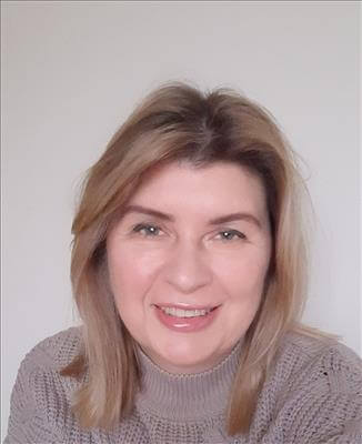 Олена Негру