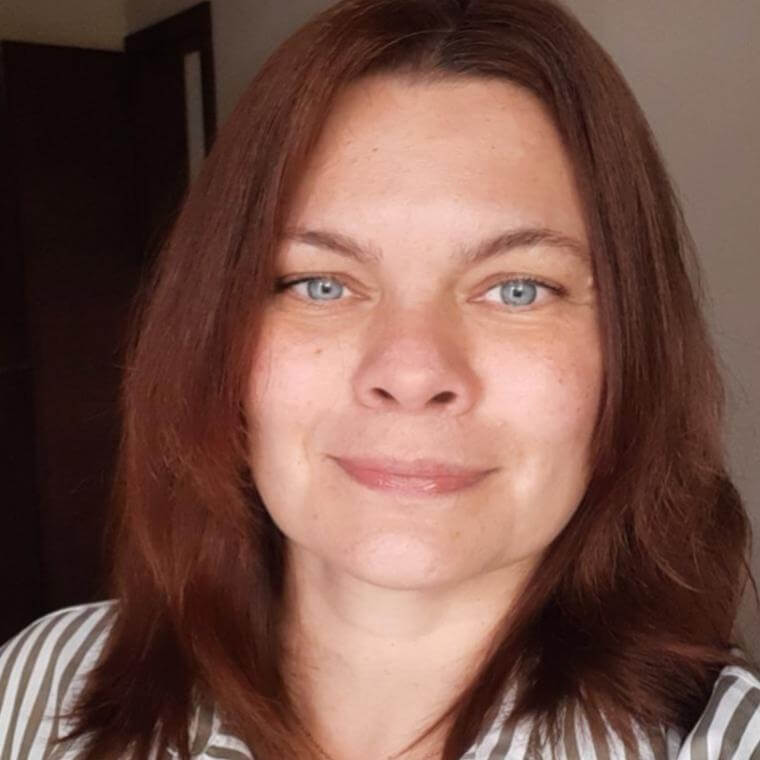 Олена Конопльова