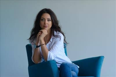 Олена Шостак