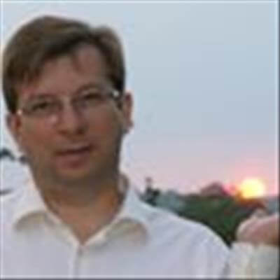 Олег Владимирович Захаров