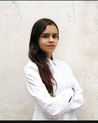  María Elisa  Imbacuán Vizuete
