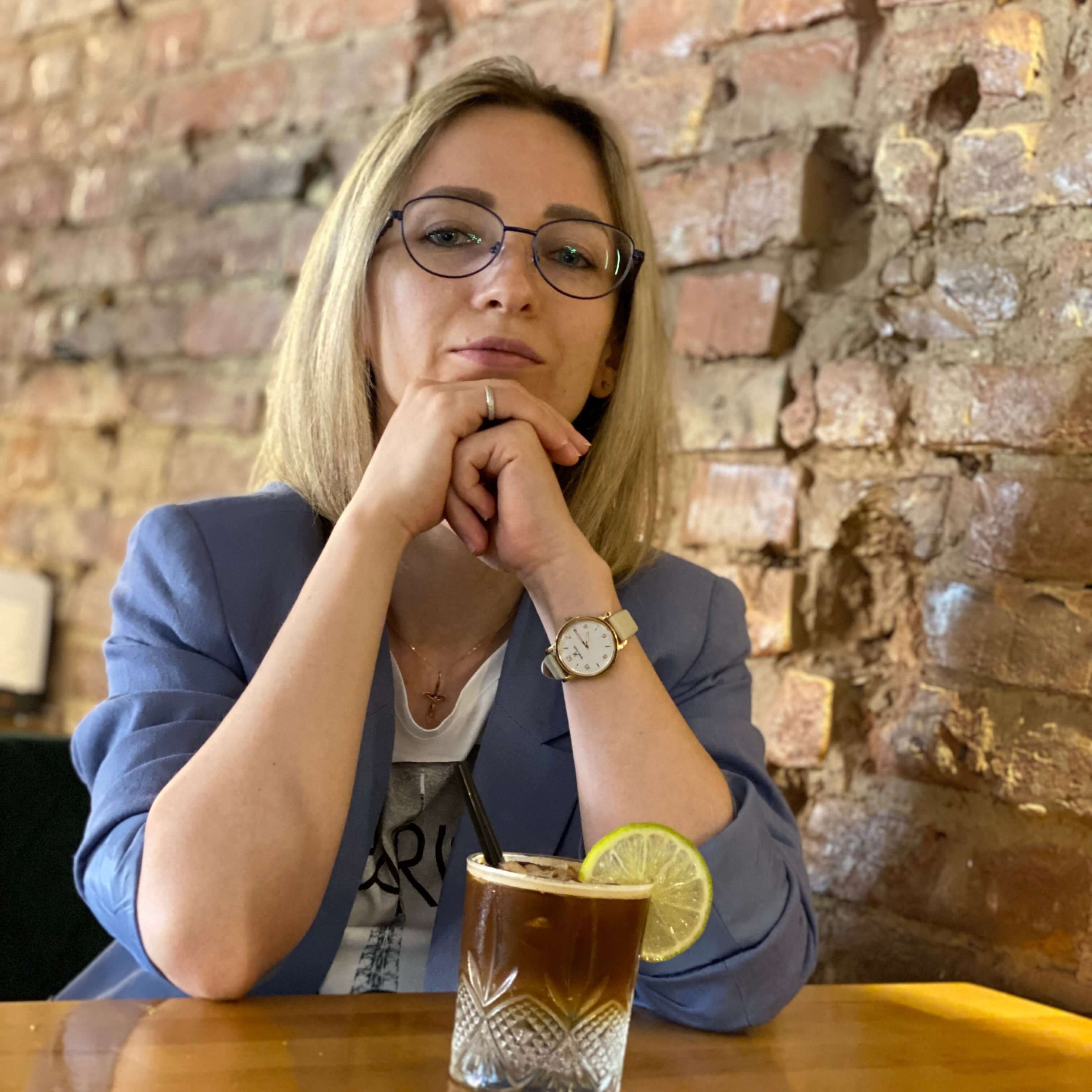 Олена Волкова