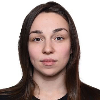 Аня Дубініна