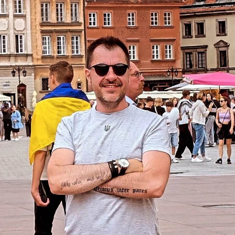 Владимир Голенков