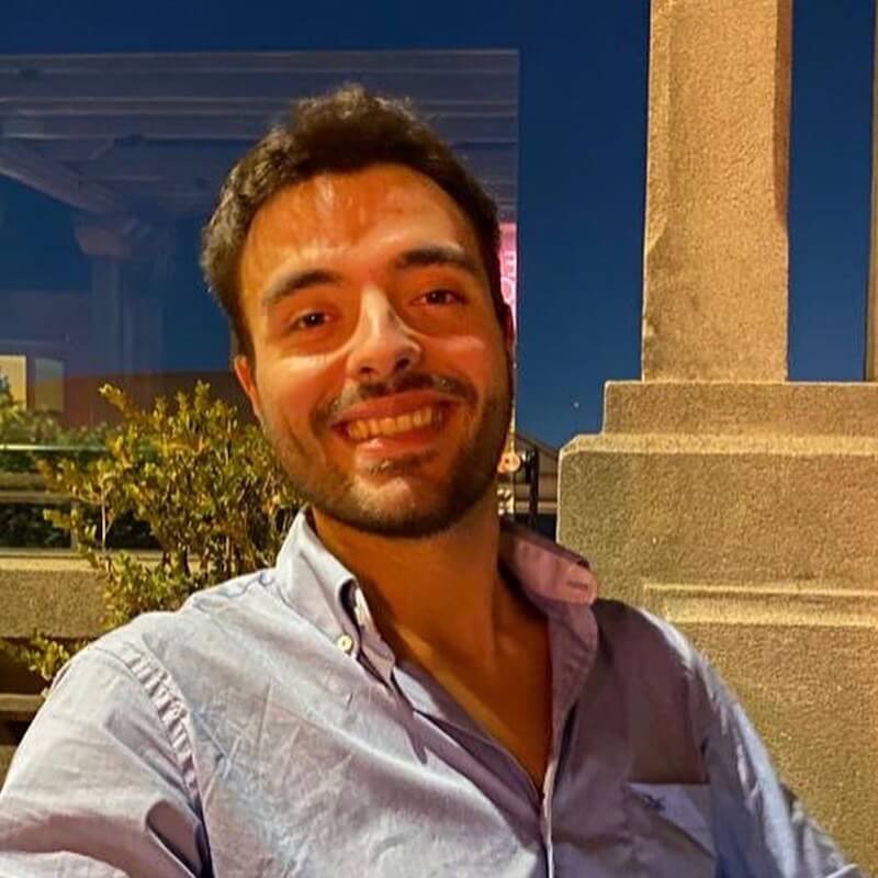 Enzo  Debali
