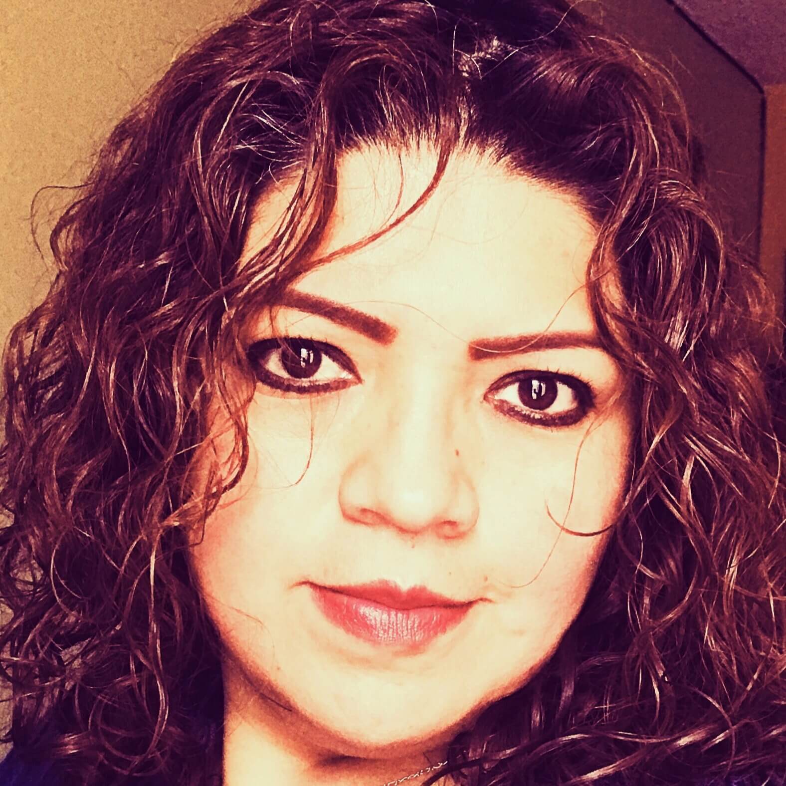 Karina Viviana  Benavides 