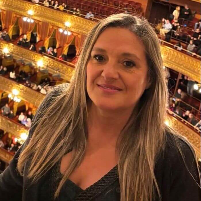 Claudia S.
