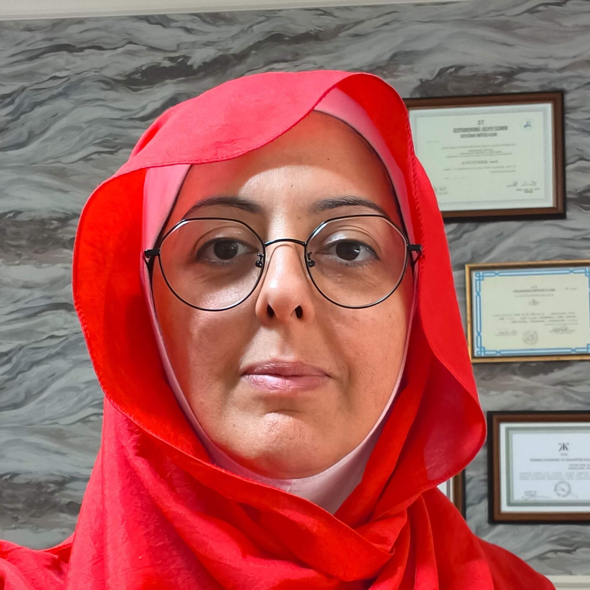 ARZU  SELCEN