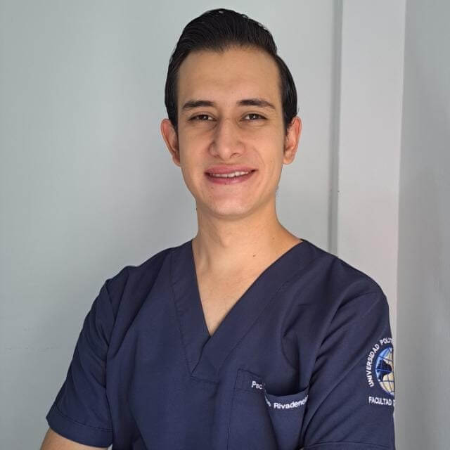 Carlos  Rivadeneira
