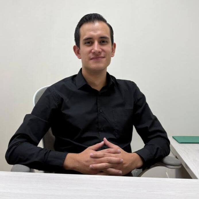 Carlos  Rivadeneira