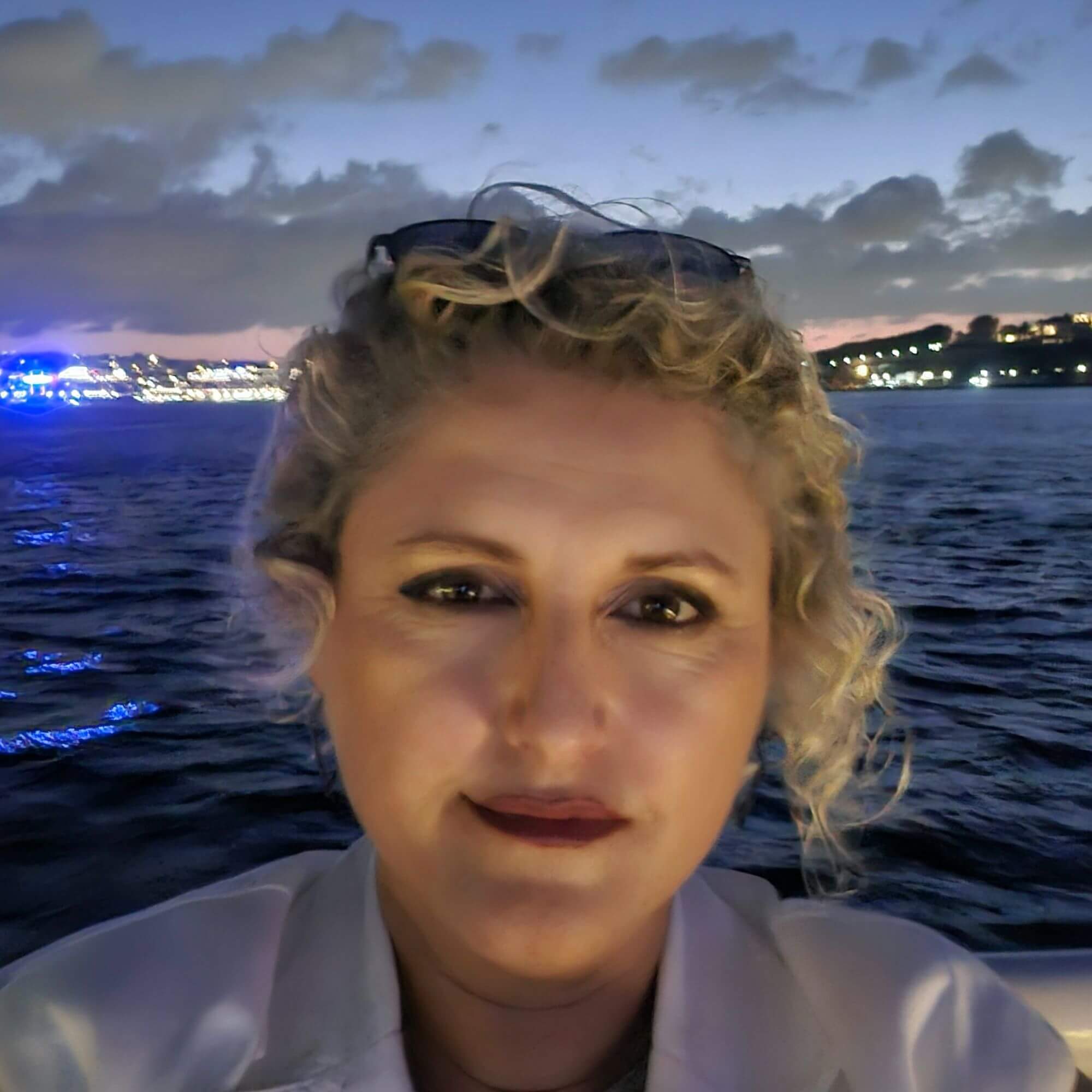 Yeliz Ş.
