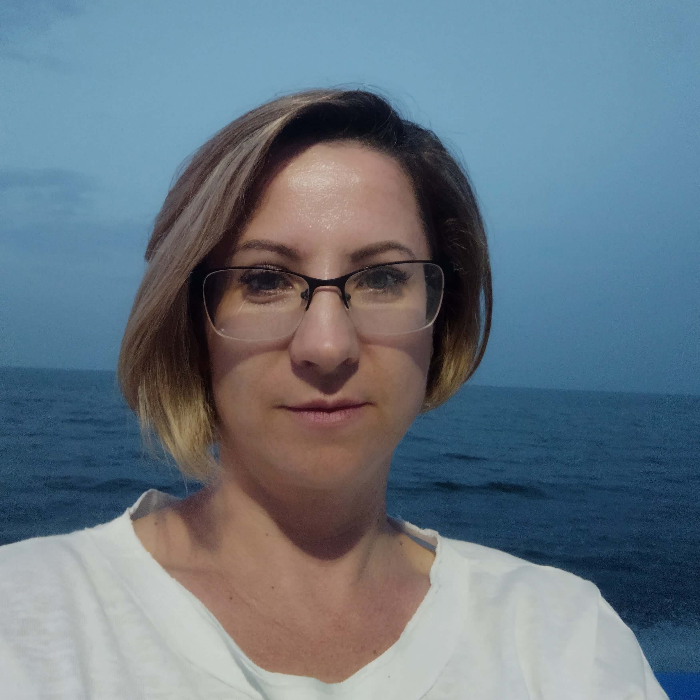 Кира Ломакина