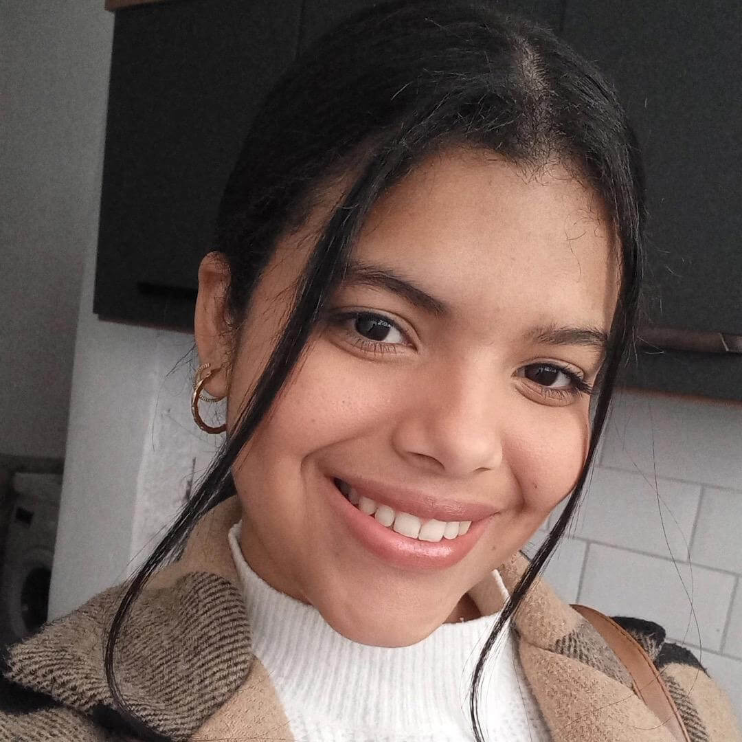 Alexandra  Montañez 