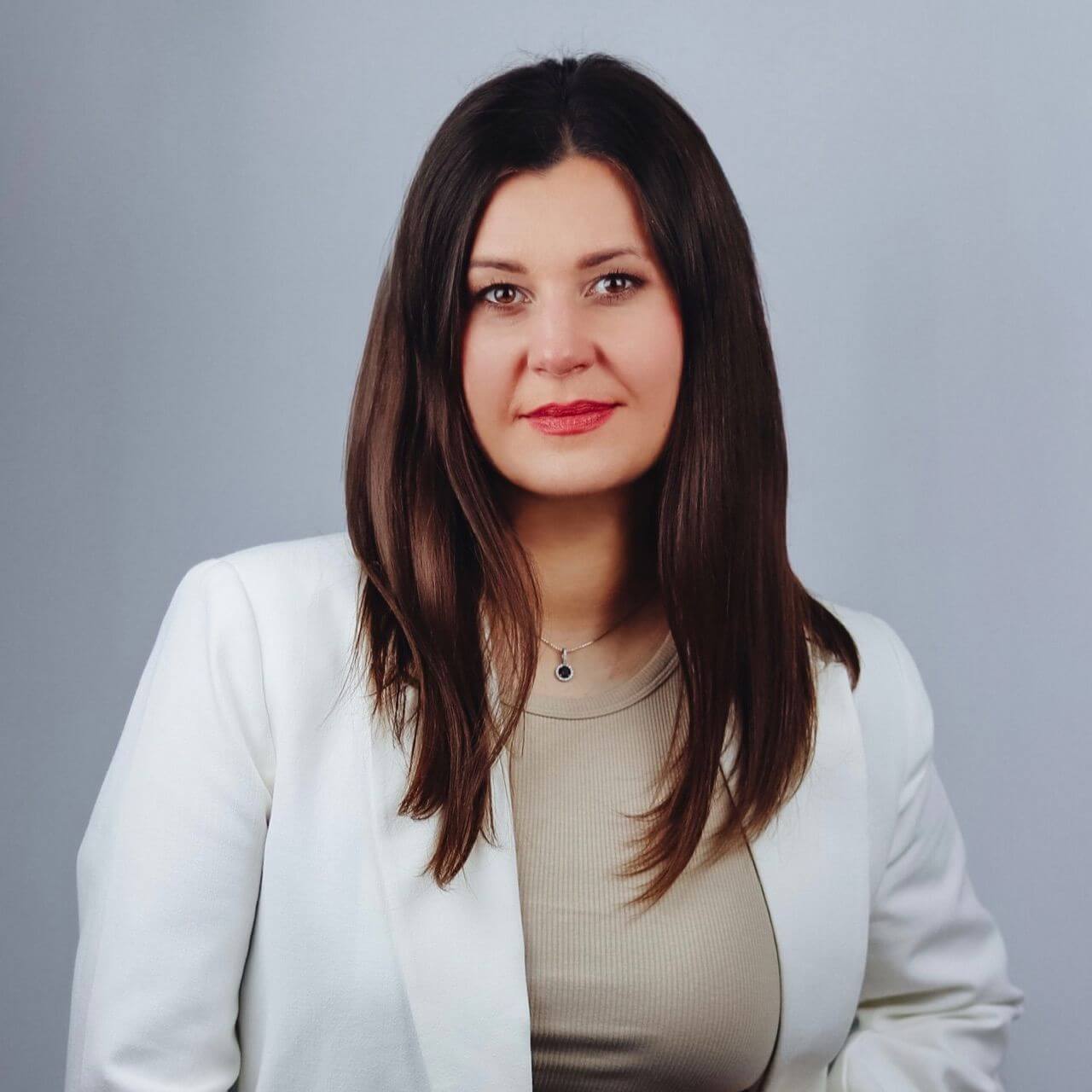 Юлія Акопян