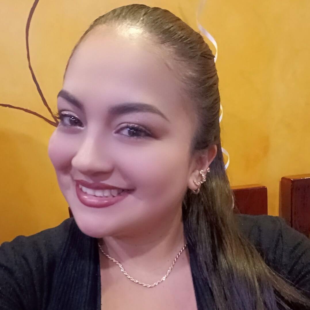 MISHELL YANEZ