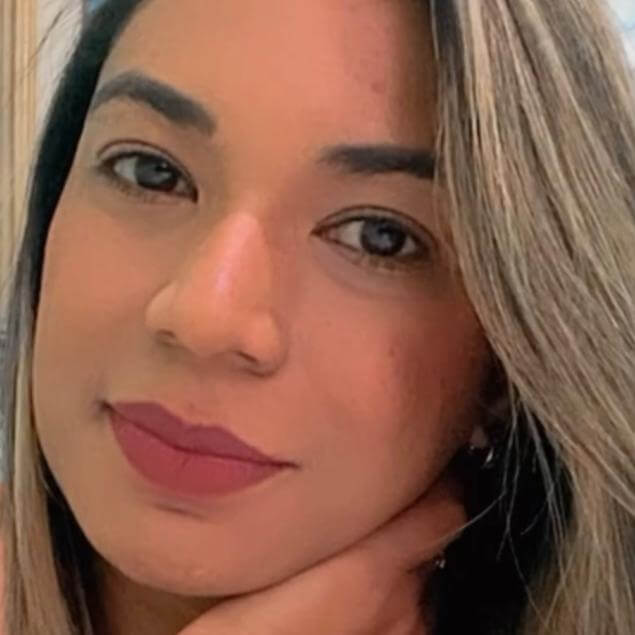 Erika Dos anjos Correia 