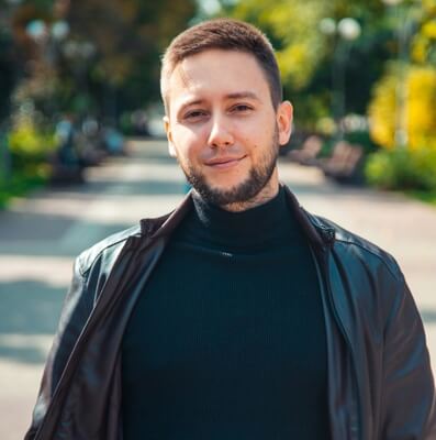 Антон Семьошин