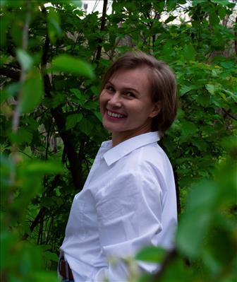 Олена Казакова