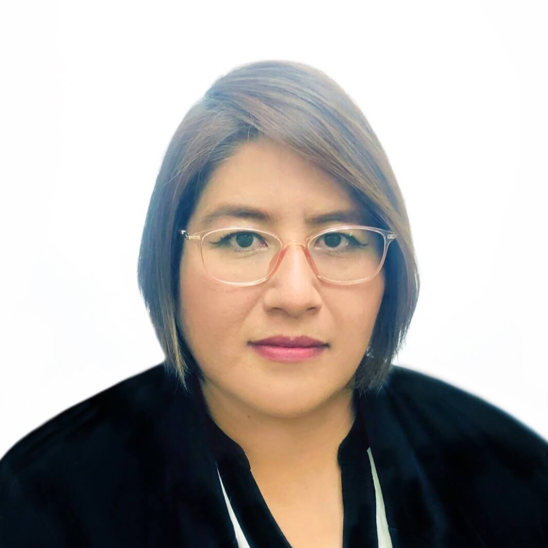Elizabeth  Saldaña 