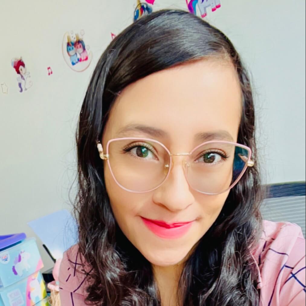 Katherin  Alvear