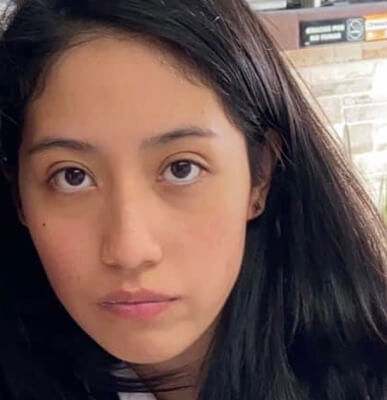 Khiara Daniela  Hernández Peralta 