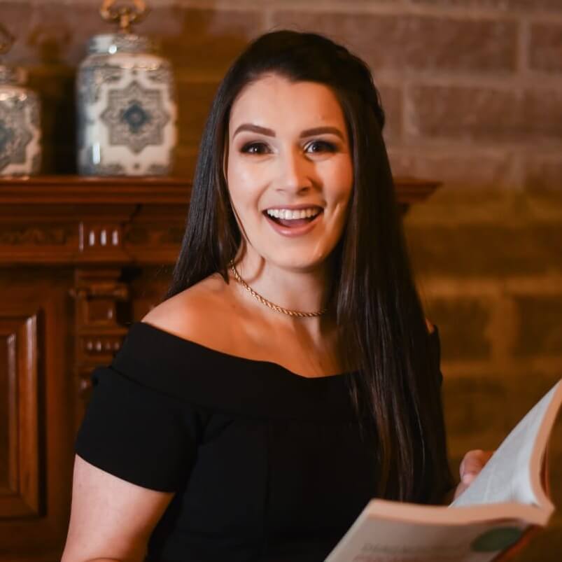 TAINARA MATACZINSKI
