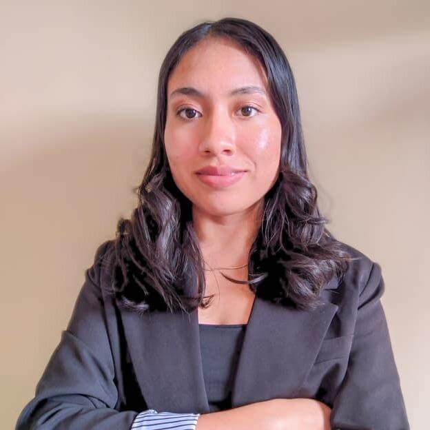 Crisli Mishell  Huaripata Vasquez 