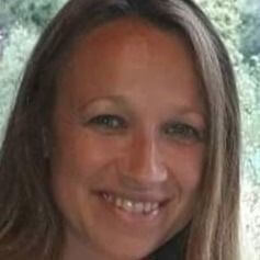 ANALIA F.