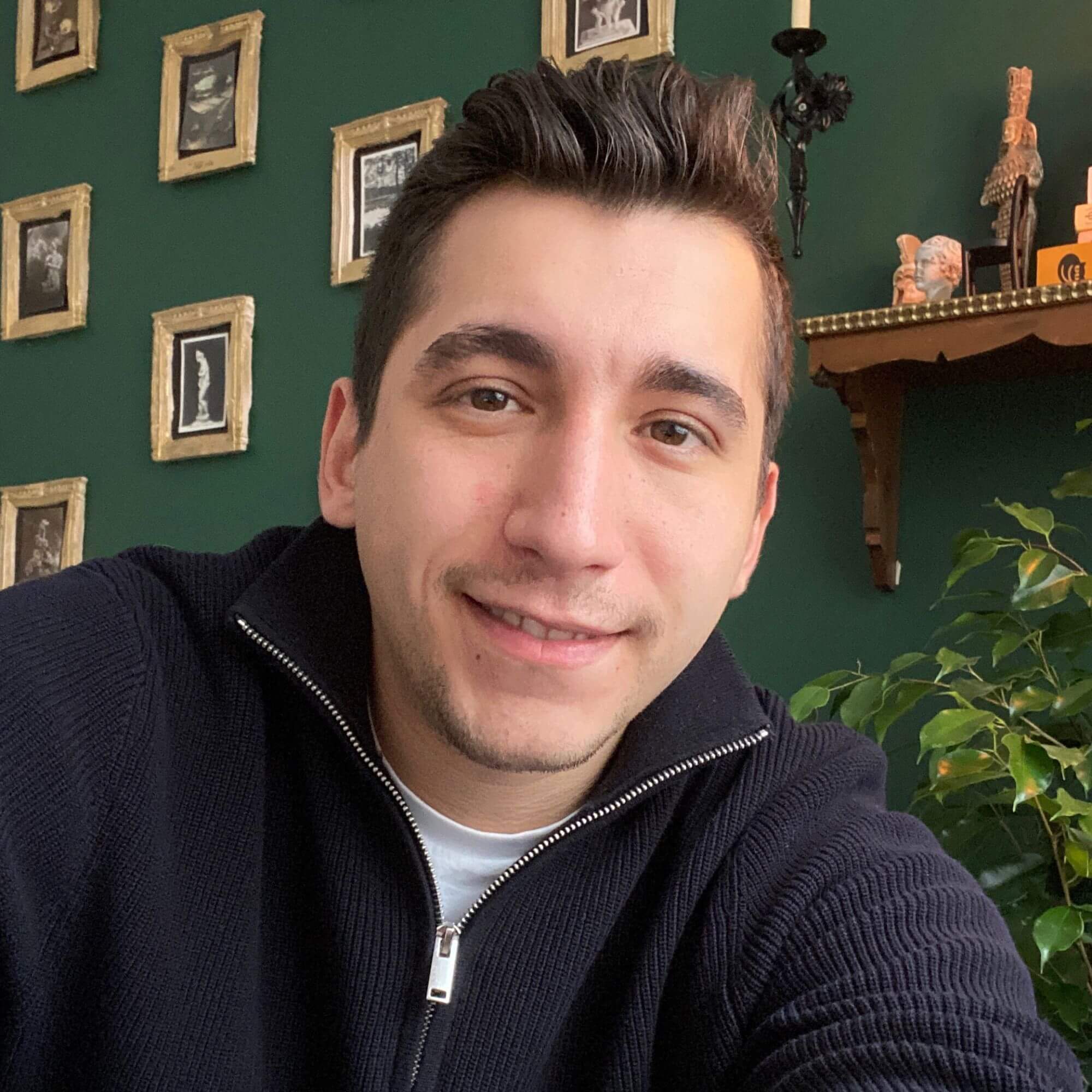 Ali Necmi T.