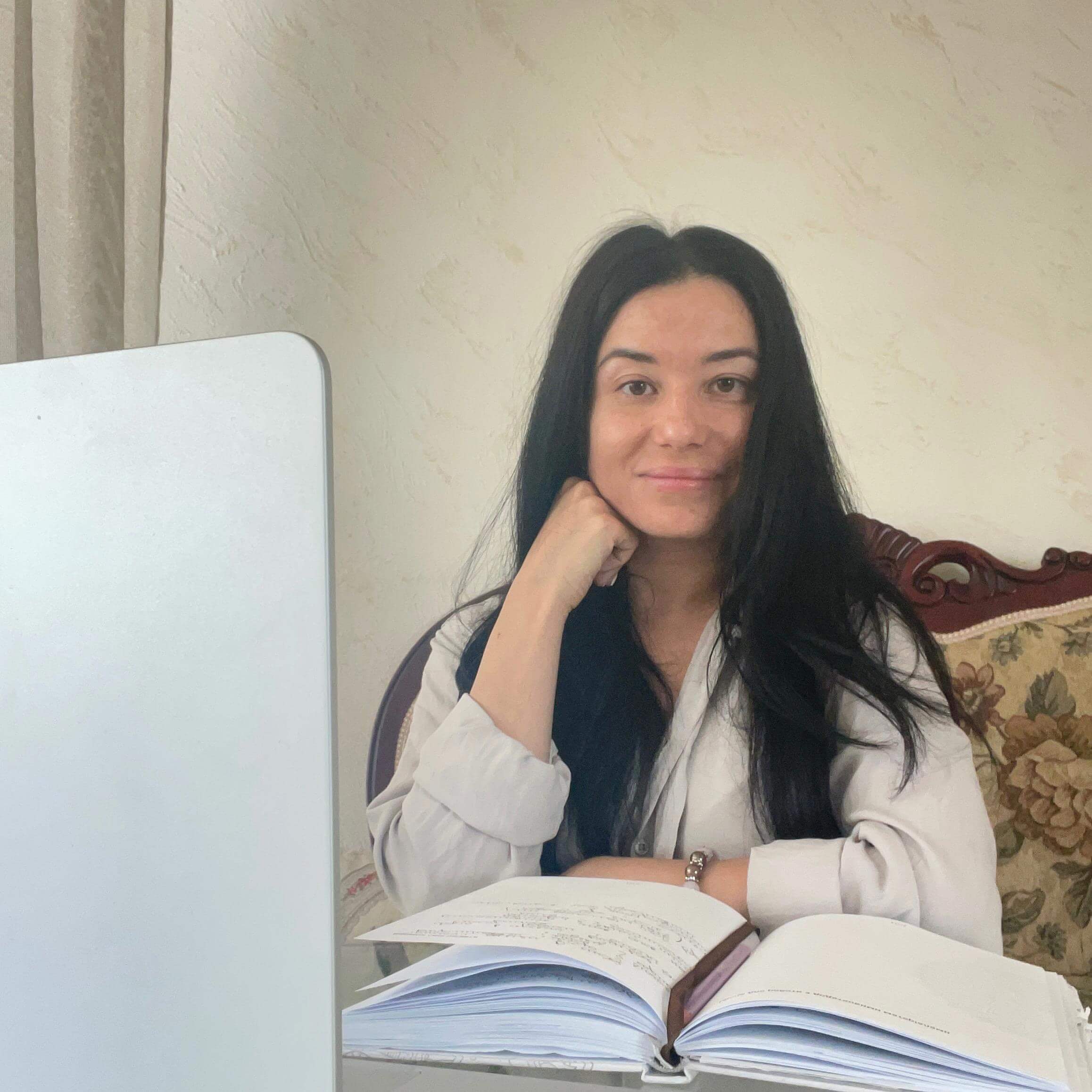 Марина Попова