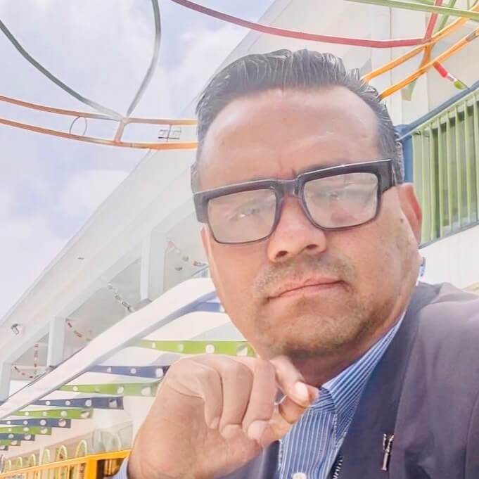 Héctor Mario  Morales López 