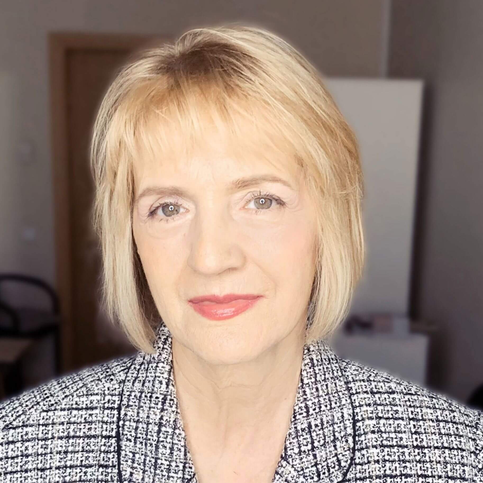 Людмила Попова