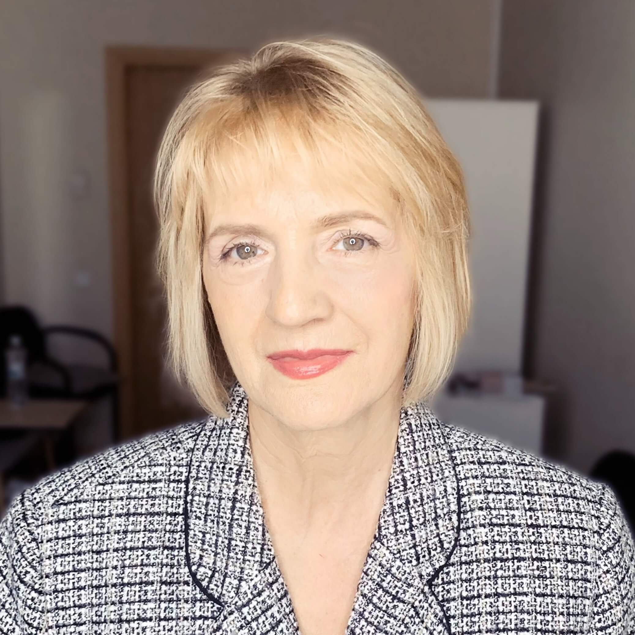 Людмила Попова