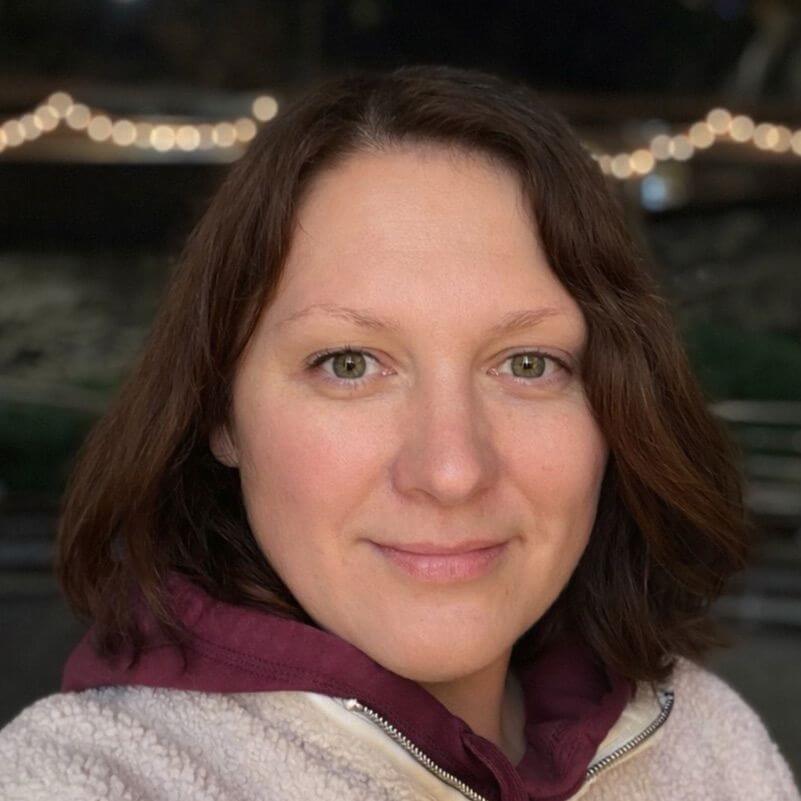 Олена Антонюк